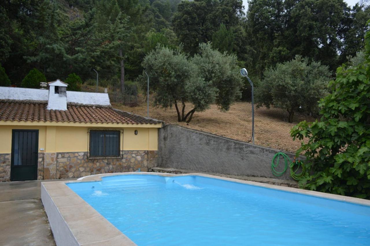 Vila Casa De Santo Domingo La Iruela Exteriér fotografie